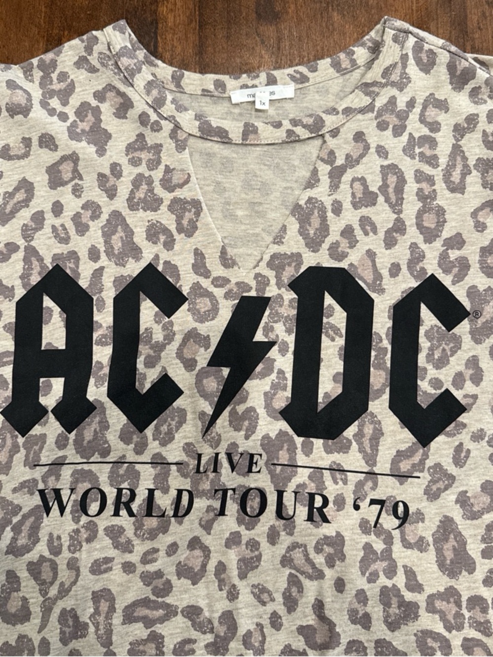 AC/DC Tee - Picture 2 of 3